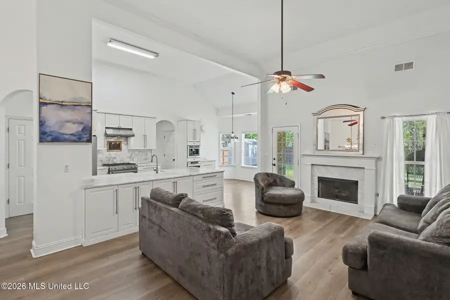 3332 N Devonshire Cove, Southaven, MS 38672 - #2