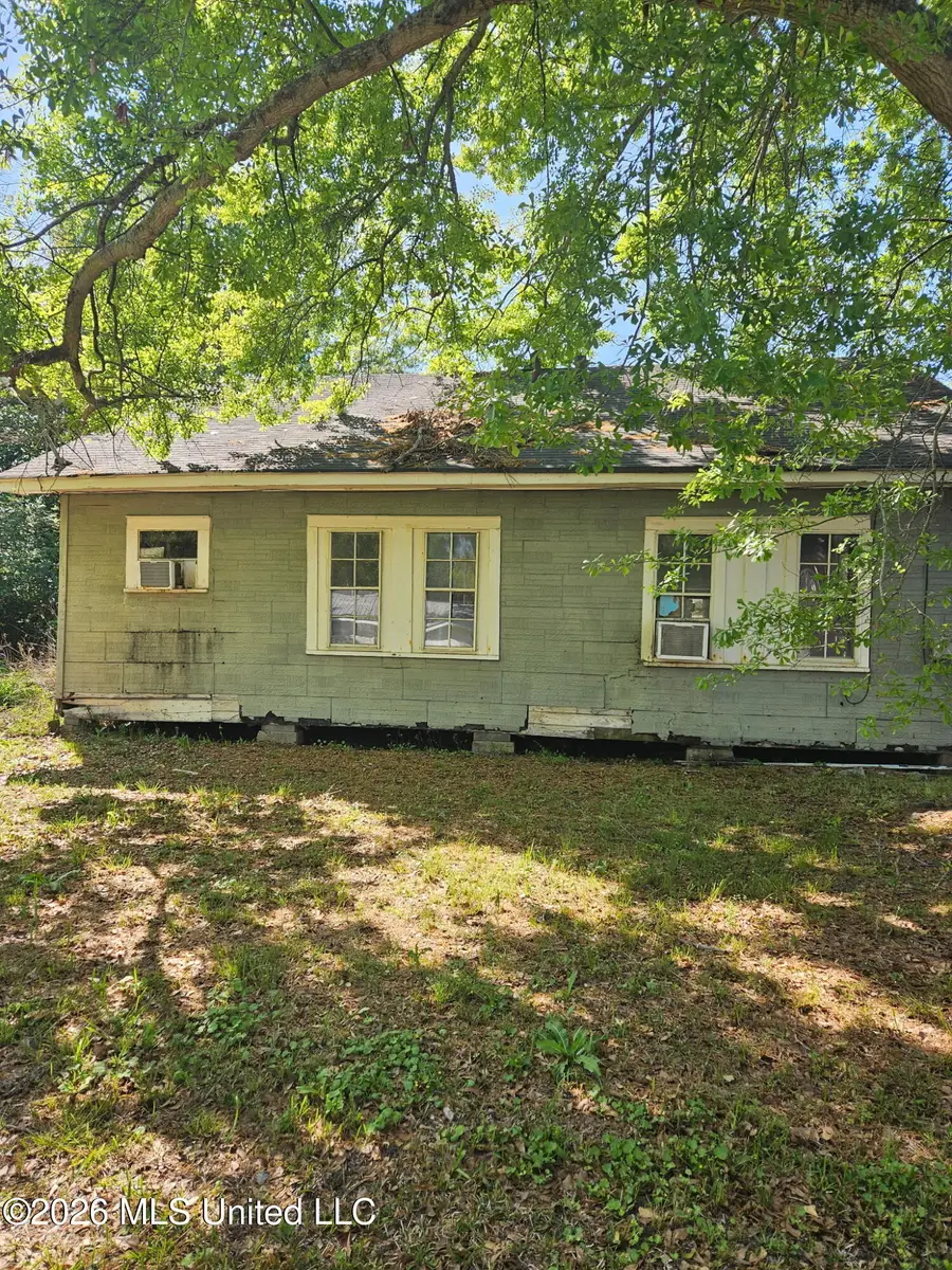 404 Convent Avenue, Pascagoula, MS 39567 - #3