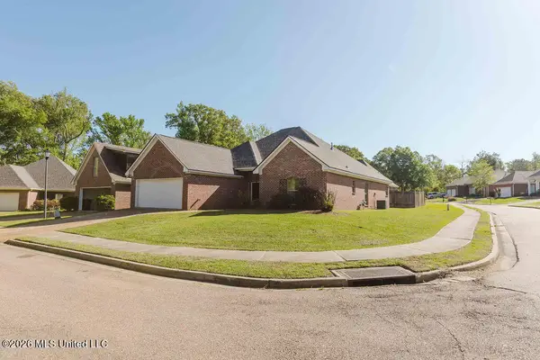 100 Woodbine Court, Canton, MS 39046