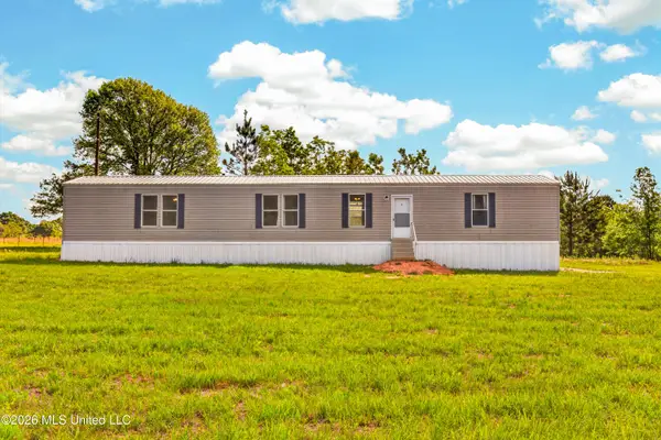 39 Johnson Road, Poplarville, MS 39470