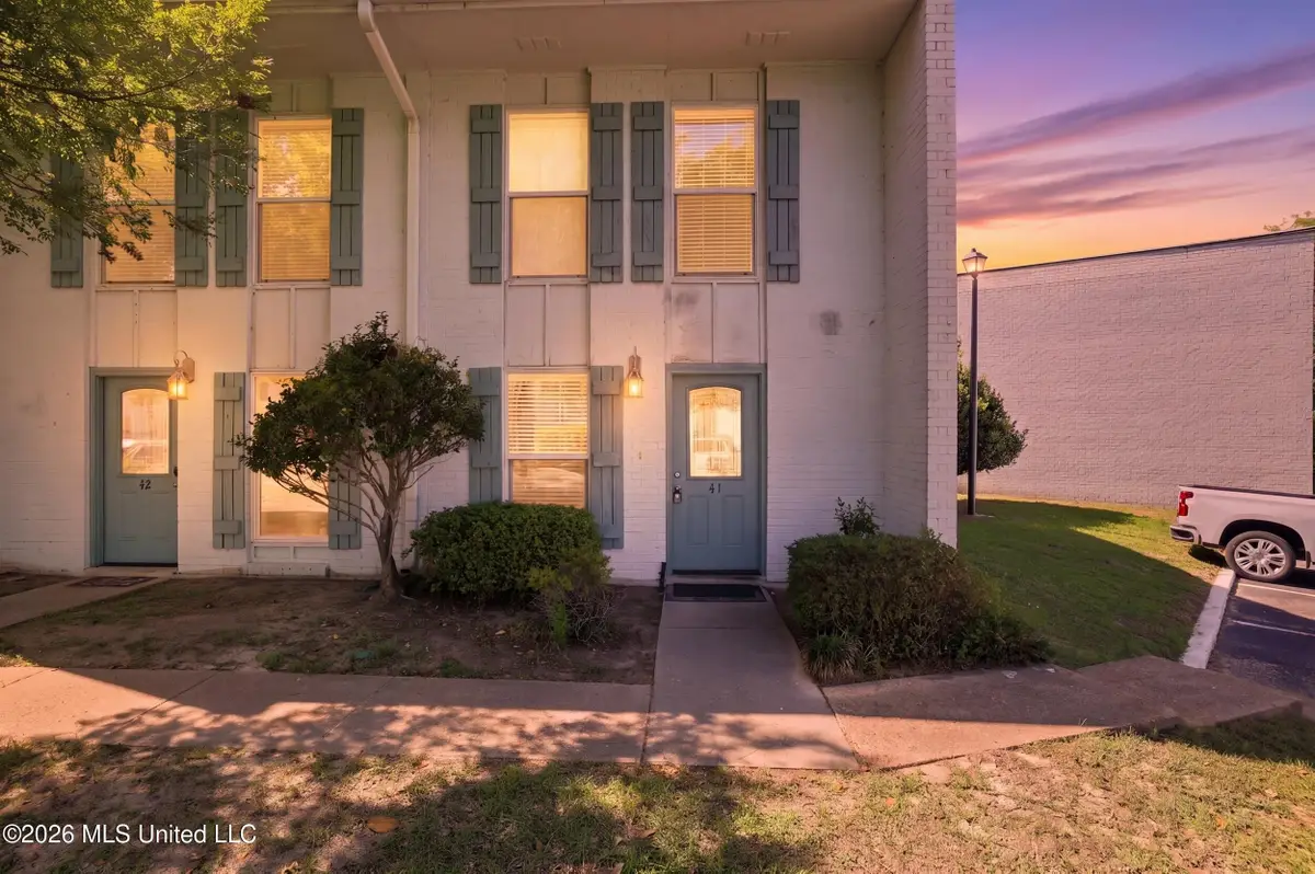 3230 Cumberland Road, Ocean Springs, MS 39564 - #1