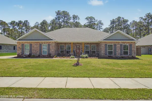 12285 Savannah Circle, Ocean Springs, MS 39564