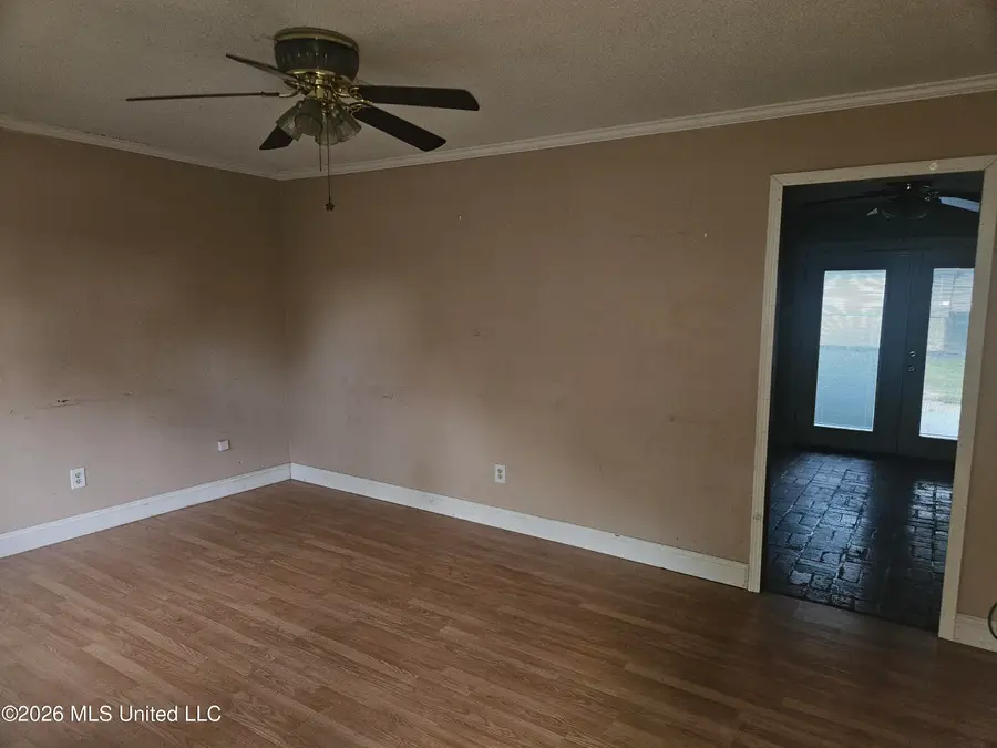1403 Commanche Street, Pascagoula, MS 39581 - #2