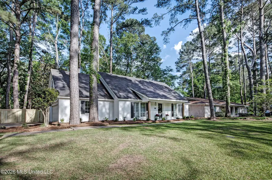 5366 Balmoral Drive, Jackson, MS 39211 - #2