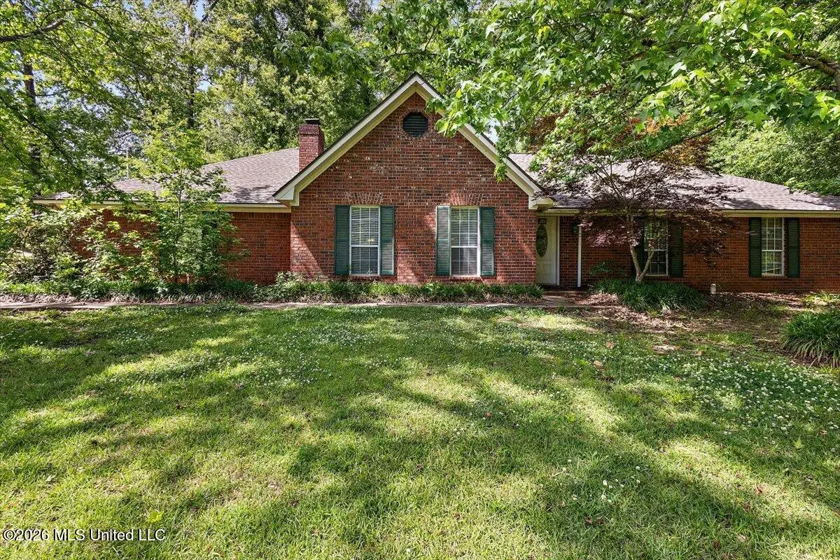 201 Brookwood Drive, Vicksburg, MS 39183 - #1