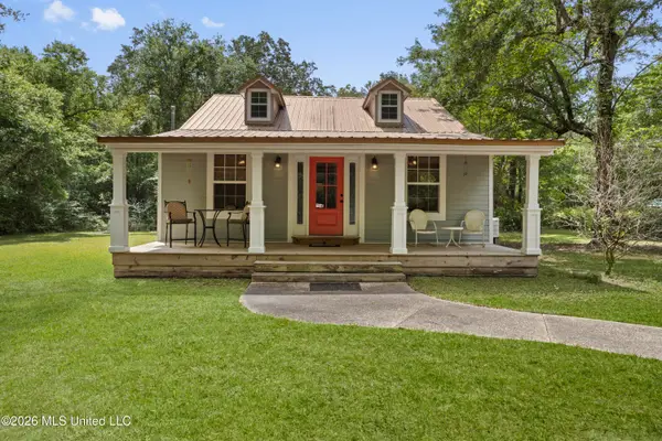 5082 Menge Avenue, Pass Christian, MS 39571