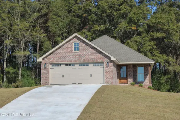 80 Meadow Breeze Road, Sumrall, MS 39482