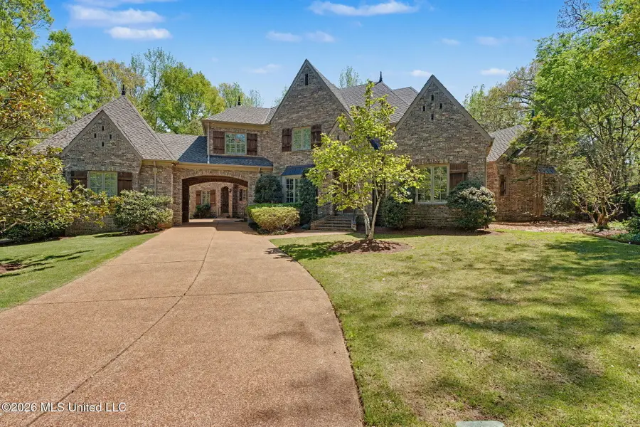 13921 Valley Oaks Drive, Olive Branch, MS 38654 - #2