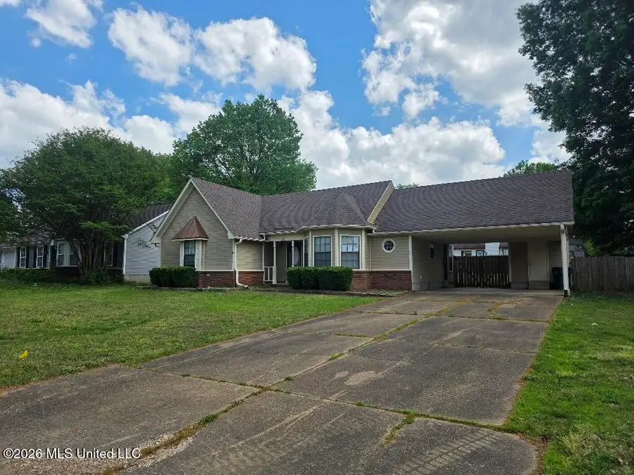 647 Woodsmoke Drive, Southaven, MS 38671 - #2