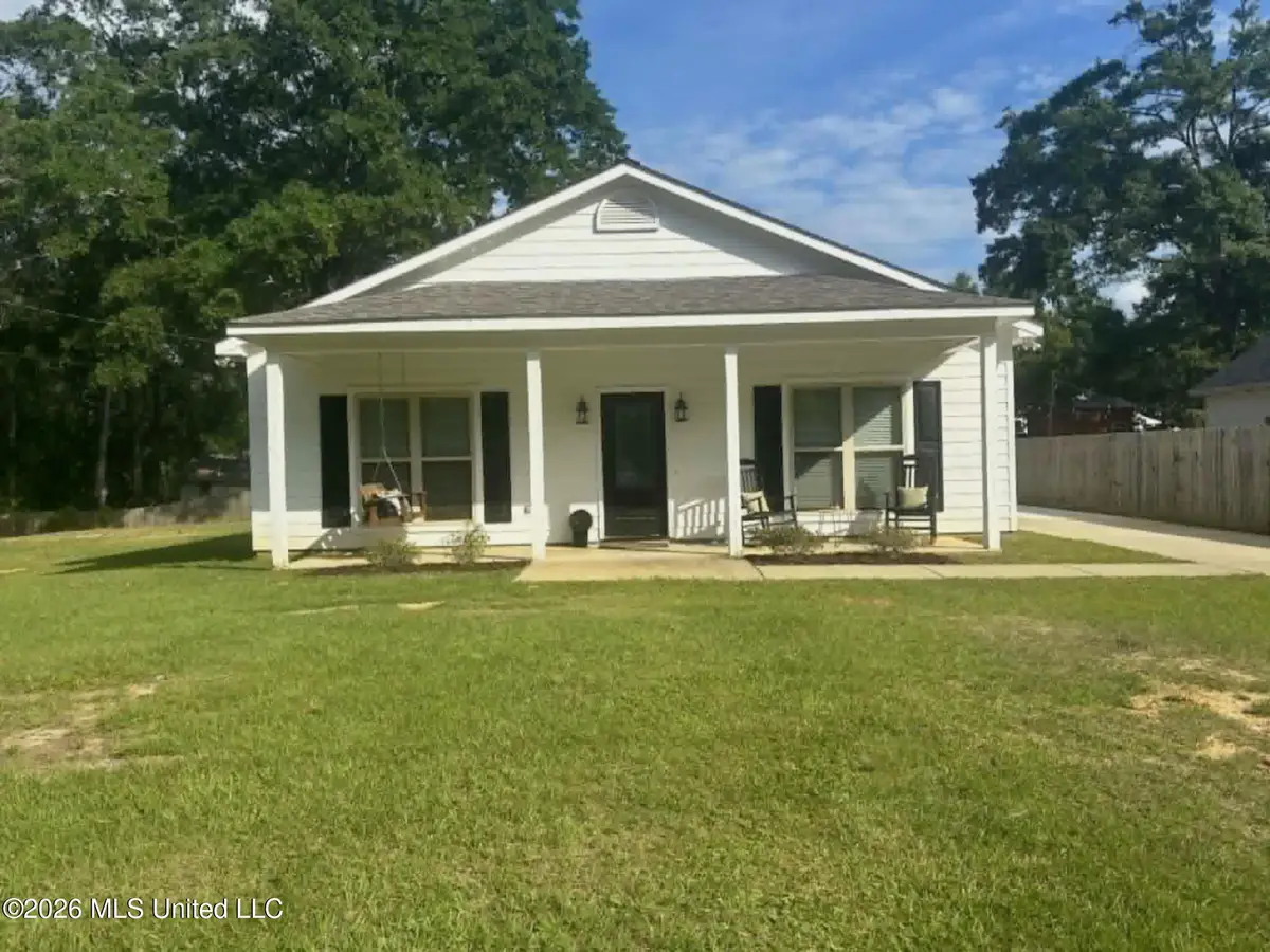 1082 E Railroad Avenue, Wesson, MS 39191 - #1