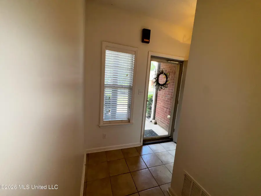 856 Cardinal Lane, Hernando, MS 38632 - #2