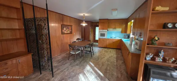 1125 Pine Street, Prentiss, MS 39474