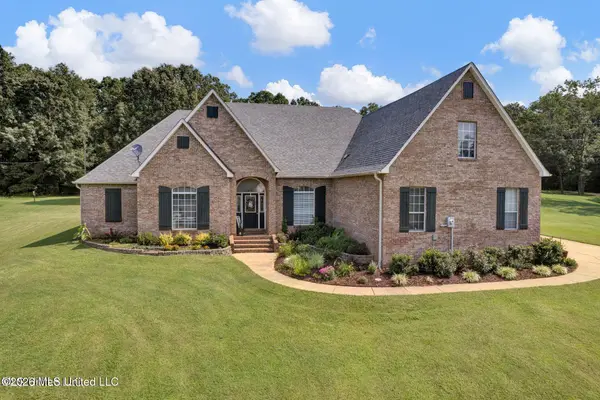 75 Scattered Oaks Drive, Byhalia, MS 38611