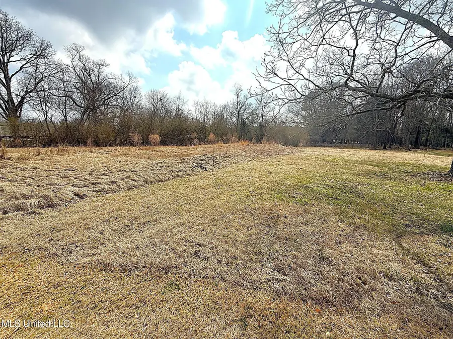 4017 E Fernwood Road, McComb, MS 39648 - #3