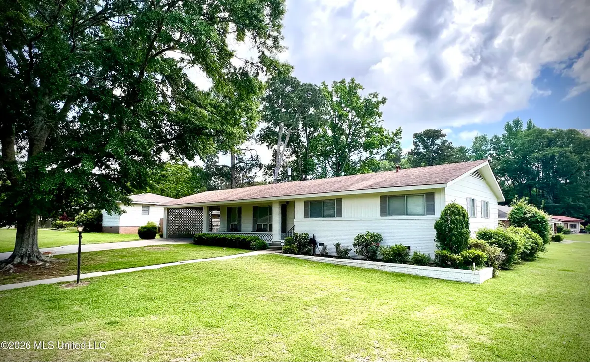 200 Westview Circle, McComb, MS 39648 - #1