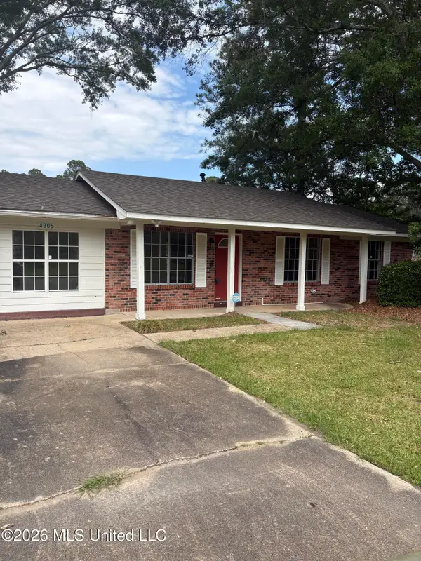 4305 Knowles Avenue, Moss Point, MS 39562