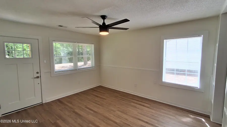 309 Willa Street, Batesville, MS 38606 - #3