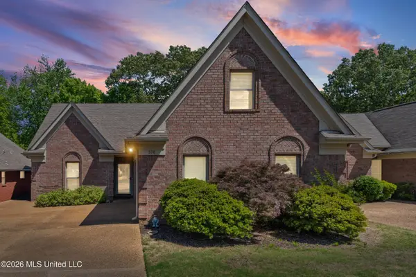 538 Fairway Oaks Drive, Hernando, MS 38632