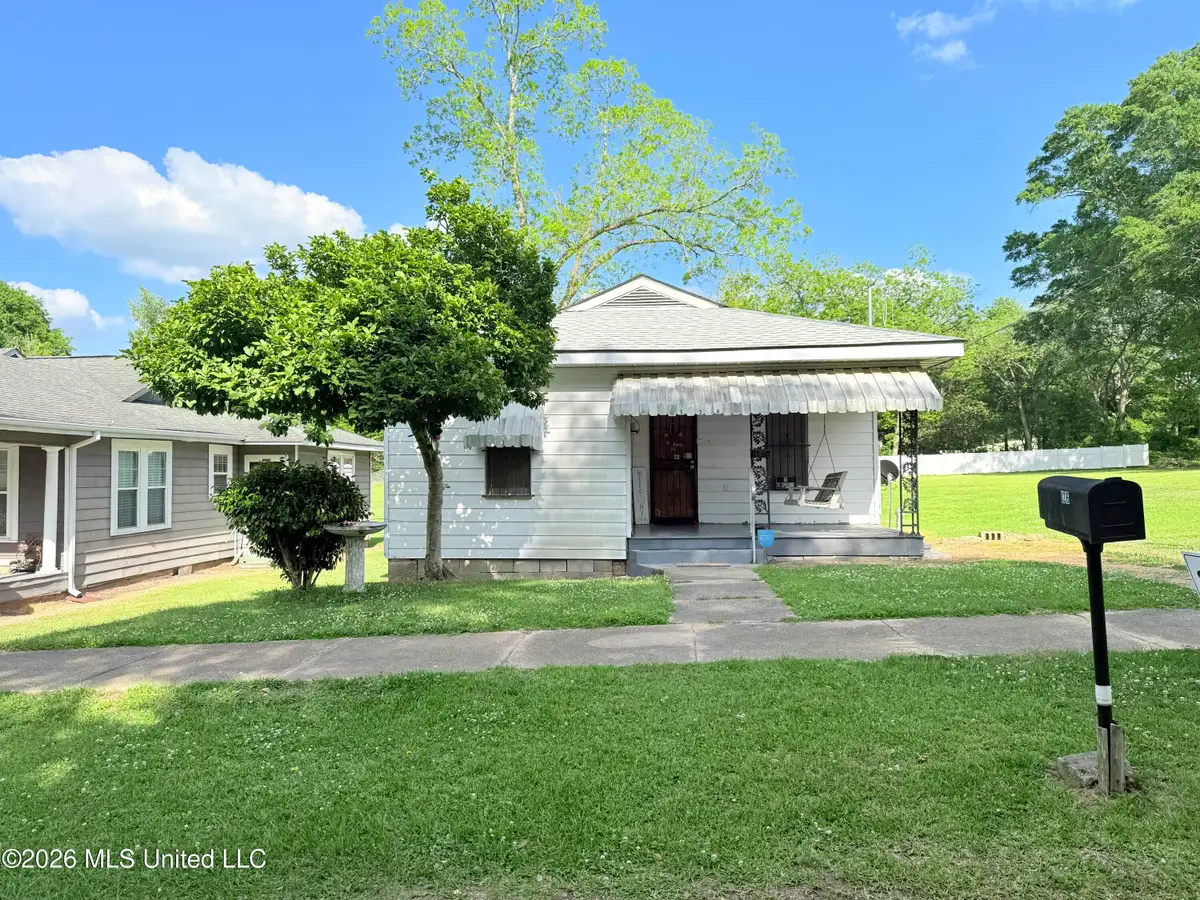 126 N Chestnut Street, McComb, MS 39648 - #1