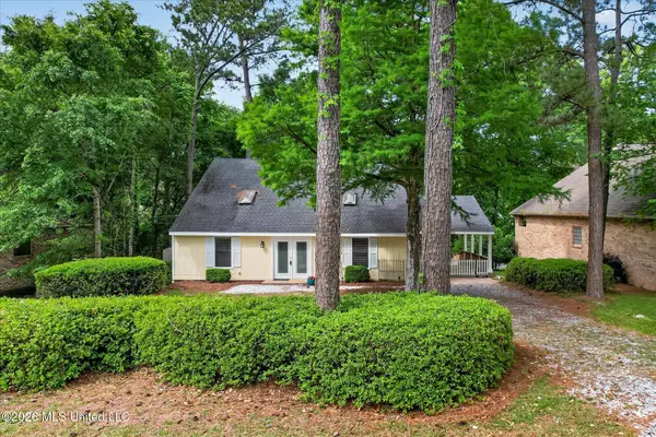 6531 Alakoko Drive, Diamondhead, MS 39525