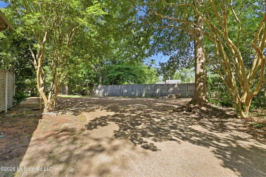 9 Avery Circle, Jackson, MS 39211 - #2