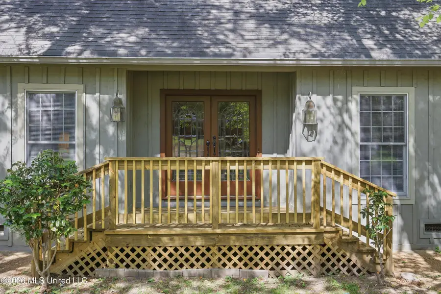 9 Avery Circle, Jackson, MS 39211 - #3