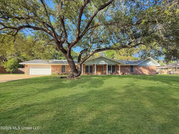 703 Tantallon Drive, Ocean Springs, MS 39564