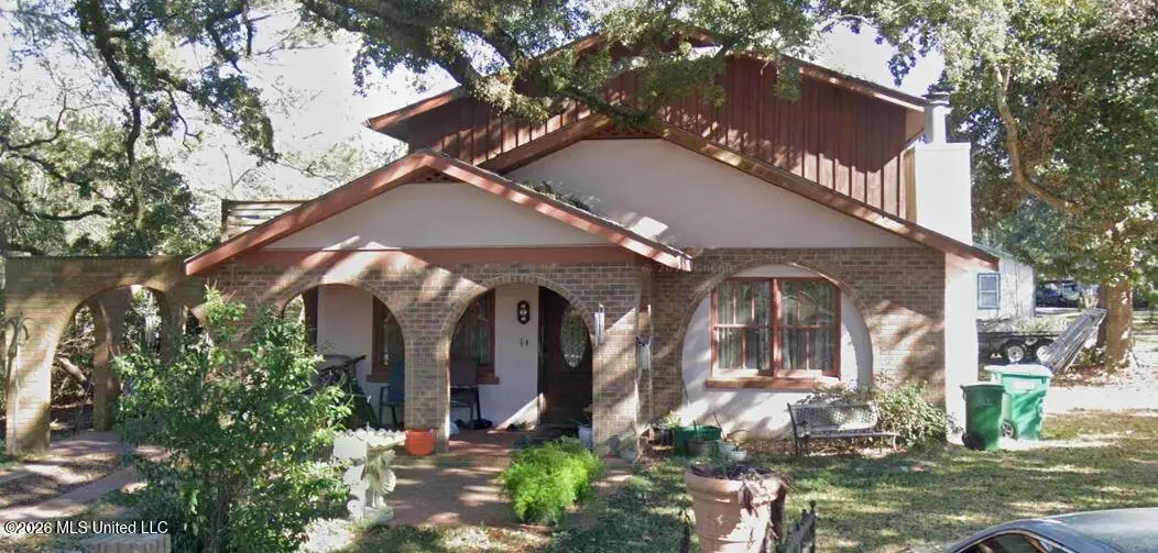 608 Magnolia Avenue, Ocean Springs, MS 39564 - #1