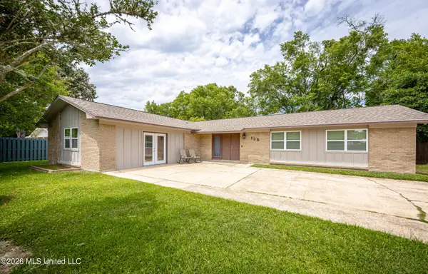 135 La Branche Avenue, Ocean Springs, MS 39564