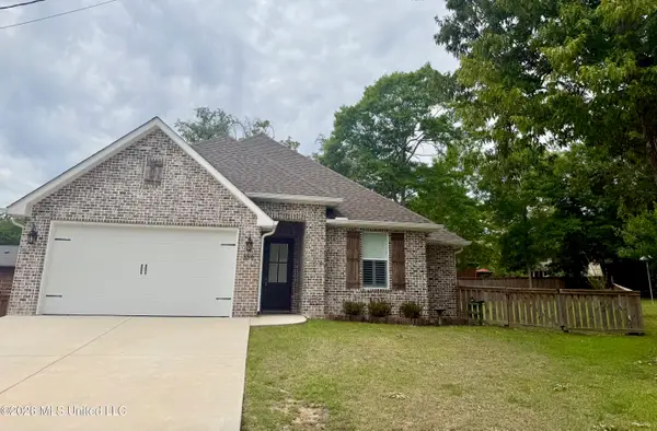 886 Maili Place, Diamondhead, MS 39525
