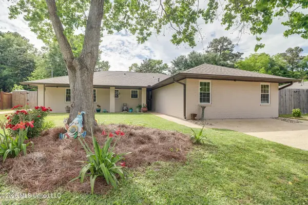 789 Sharon Hills Drive, Biloxi, MS 39532