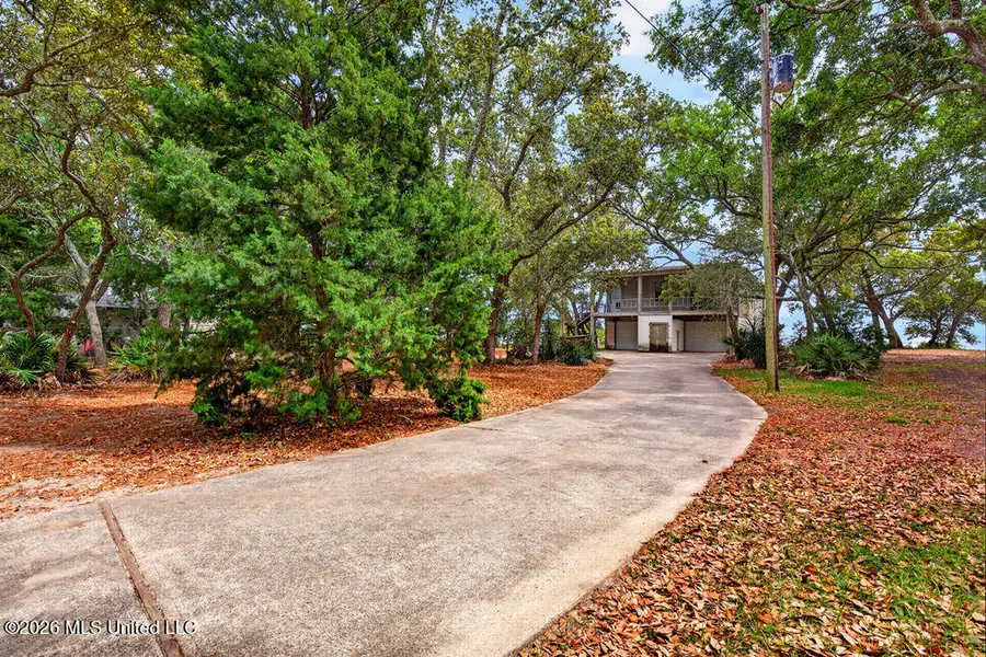 5329 E Belle Fontaine Drive, Ocean Springs, MS 39564 - #3