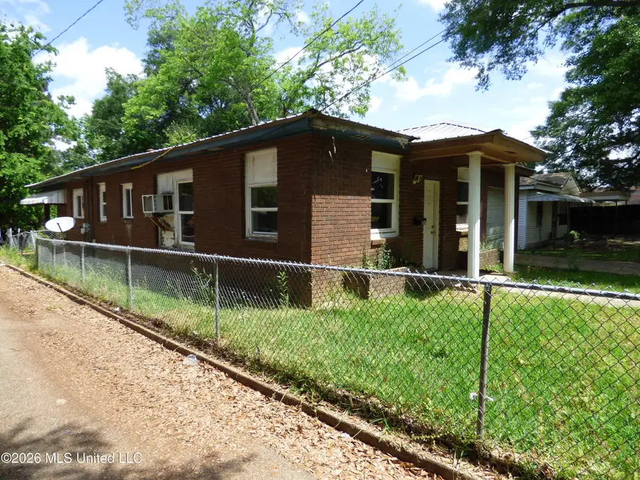 321 Saint Augustine, McComb, MS 39648 - #2