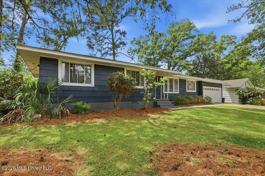 1055 Parkwood Place, Jackson, MS 39206 - #2