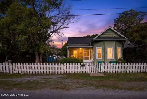 1215 36th Avenue, Gulfport, MS 39501