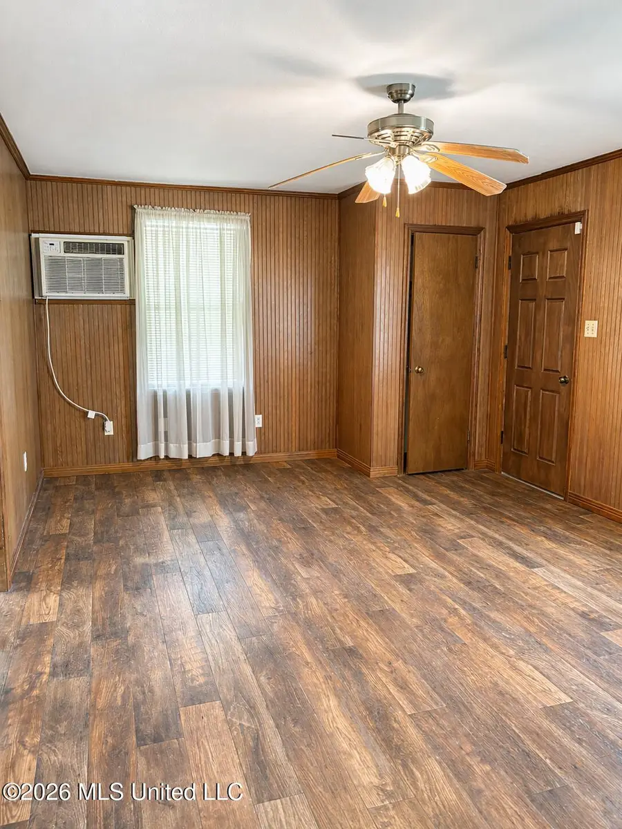 705 Grenada Boulevard Exd, Greenwood, MS 38930 - #2