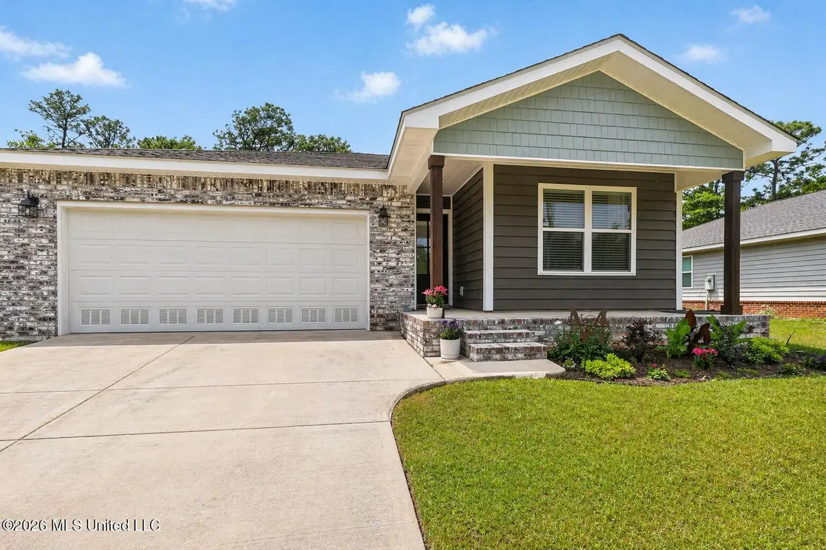 1129 Pine Street, Ocean Springs, MS 39564 - #1