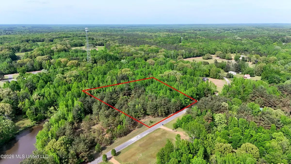 300 Beechwood Drive, Como, MS 38619 - #1