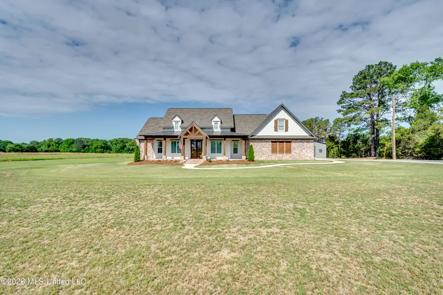 901 Sharon Road, Canton, MS 39046 - #3