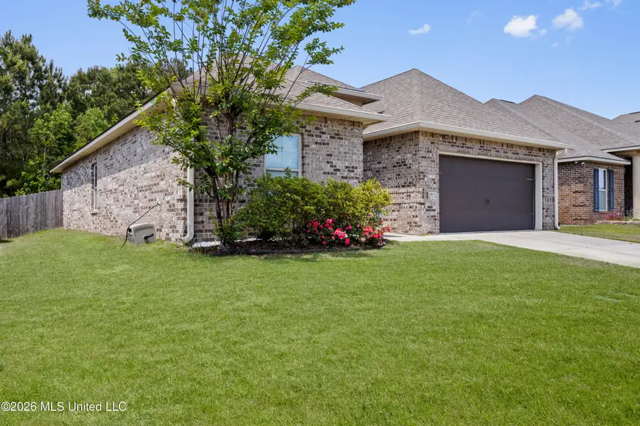 892 Reunion Pl Circle, Biloxi, MS 39532 - #2