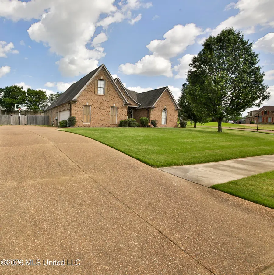 3800 Park Creek Drive, Southaven, MS 38672 - #3