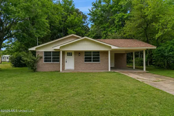 2486 Bay Vista Drive, Biloxi, MS 39531