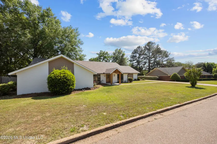 143 Rolling Meadows Drive, Jackson, MS 39211 - #3