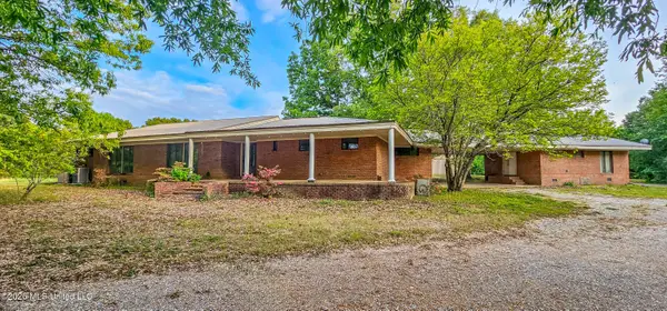 6667 Star Landing Road, Lake Cormorant, MS 38641