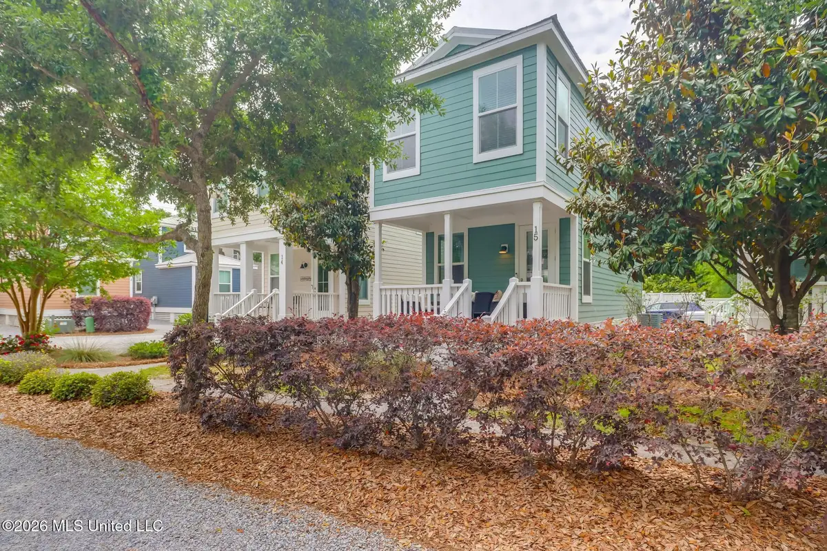 2207 Government Street, Ocean Springs, MS 39564 - #1