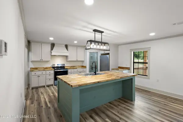4454 Mars Hill Road, Carthage, MS 39051