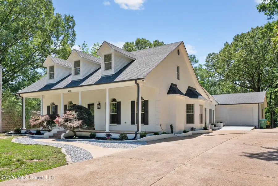 407 N Thunderbird Drive, Hernando, MS 38632 - #2