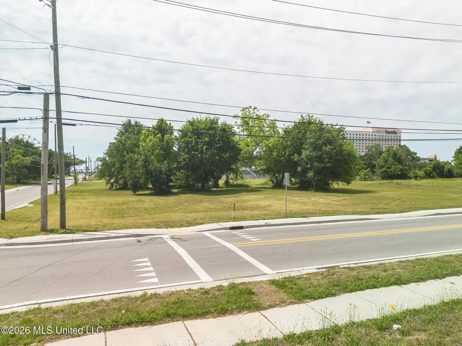 235 Howard Avenue, Biloxi, MS 39530 - #3