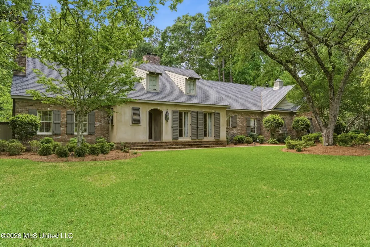 112 Heatherwood Drive, Hattiesburg, MS 39402 - #1