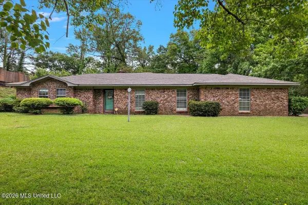 412 Elmwood Street, Vicksburg, MS 39180